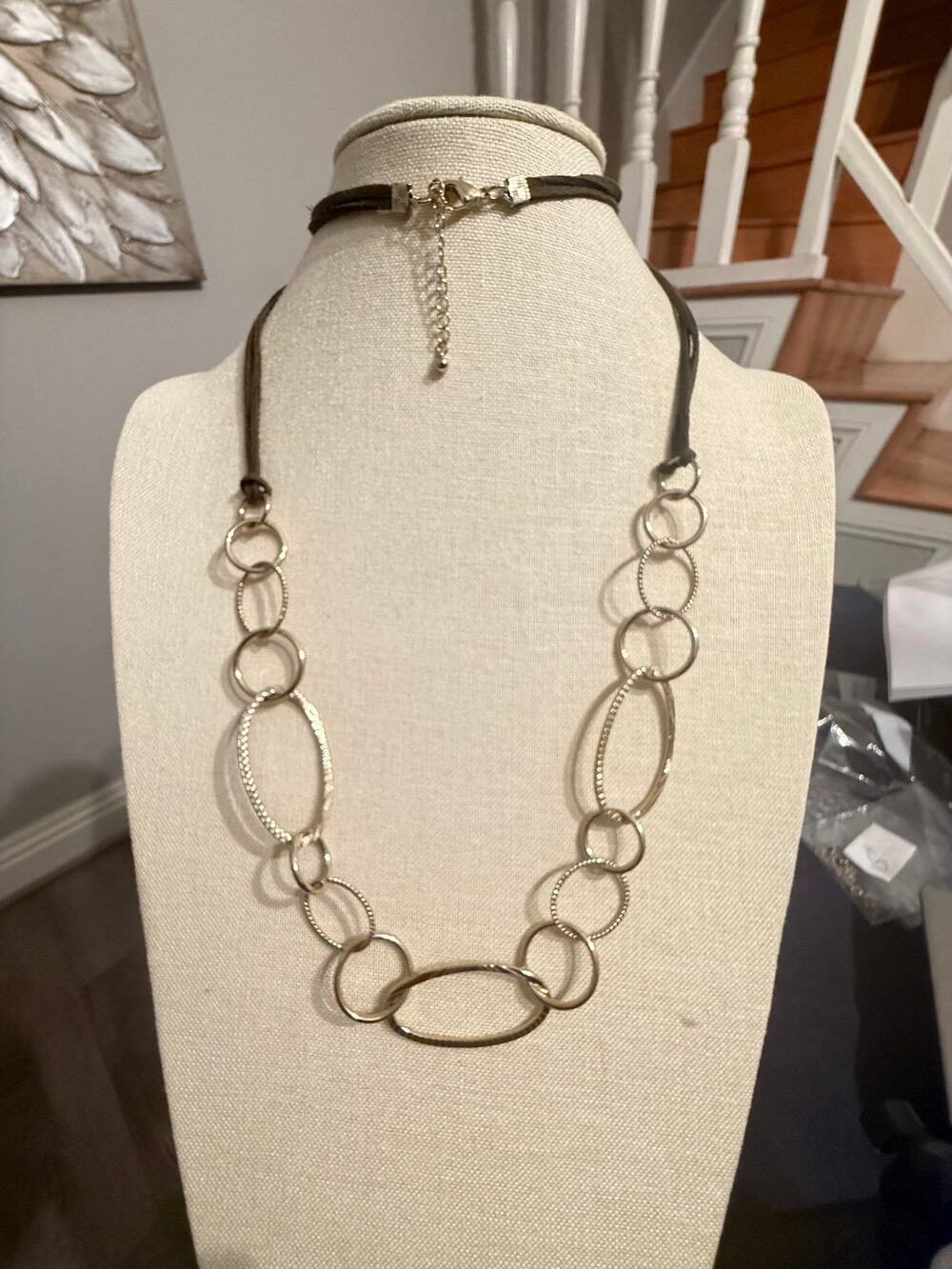 NWOT Macy’s Gold Tone Oval Link Long Necklace 36”